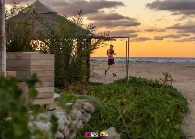 3 Días Trail Ibiza - ULTRA IBIZA logo