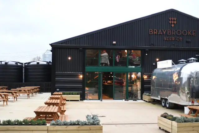 BRAYBROOKE BEER CO SPORTIVE logo