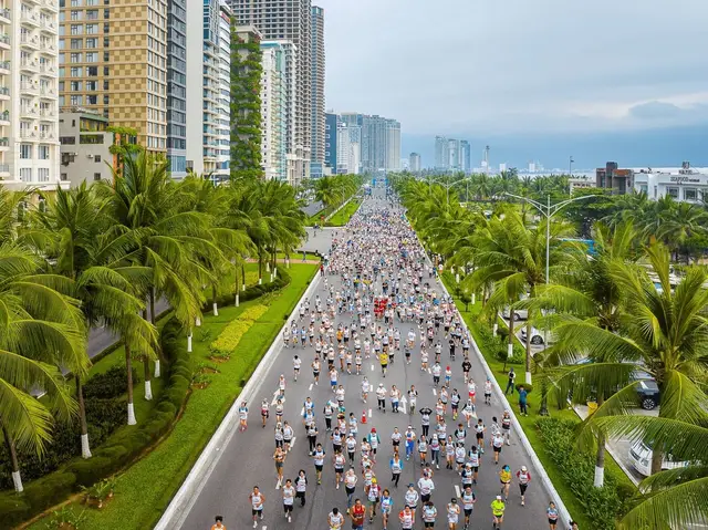 Danang International Marathon logo