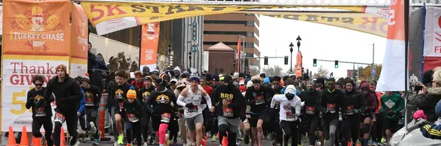 DAVE'S TURKEY CHASE 5K, presented by First Solar logo