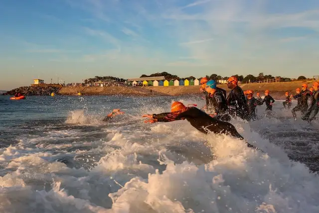 Dawlish Triathlon logo