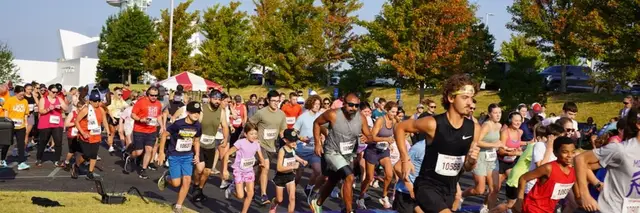 Discovery Dash 5K/10K and 1 Mile Fun Run logo