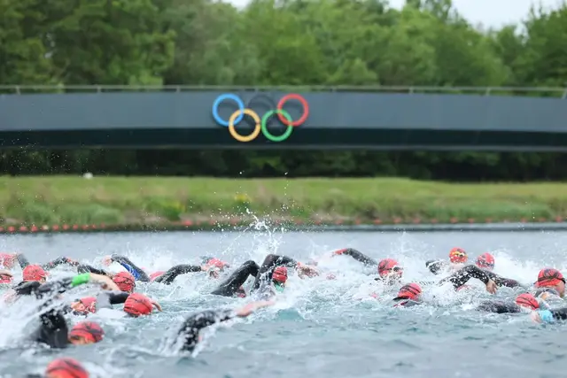 Dorney Triathlon - June logo