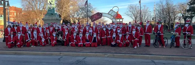 Fleet Feet Santa Shuffle  logo