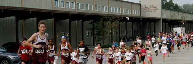 Husky Hearts 5K logo