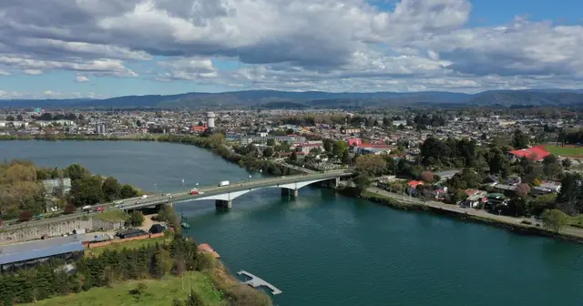 IRONMAN Valdivia logo