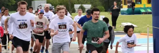 Isaiah 40:31 Run logo