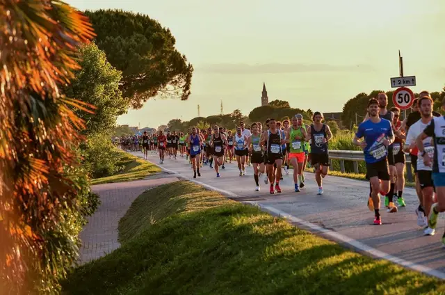 Jesolo Moonlight Half Marathon logo