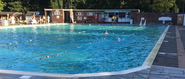Pells pool swim session logo
