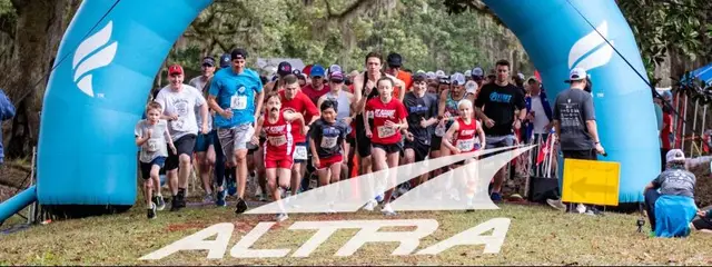Peytons Wild and Wacky 10x5K logo