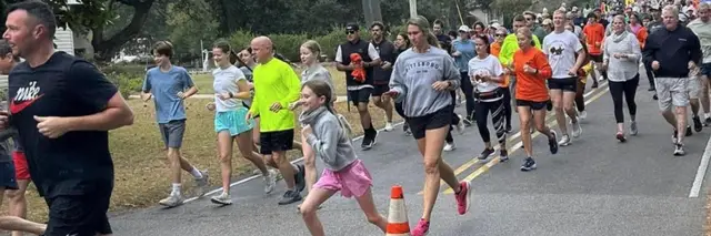 Pine Knoll Shores Turkey Trot 5K Run/Walk & 1.5 Mile Stroll & Dog Walk logo