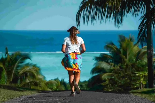 Pursuit in Paradise Aitutaki Marathon logo