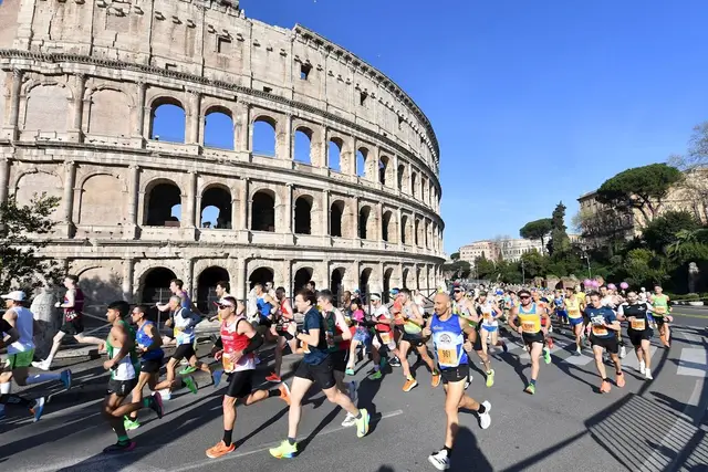 Run Rome the Marathon logo