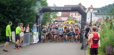 Trail du Mur Paien et Marche Solidaire «septembre en Or» logo