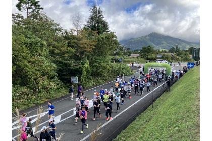 45th Kasumi Highland Marathon supported by FORESTRAIL (第45回 蒜山高原マラソン supported by FORESTRAIL) Logo