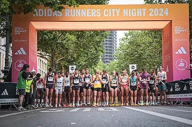 adidas Runners City Night Logo