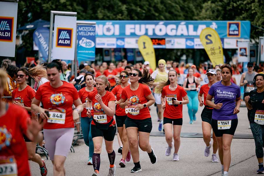 ALDI Women's Running Gala