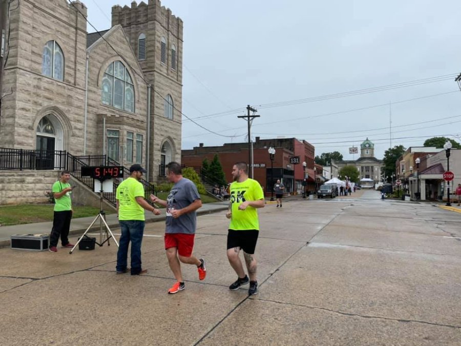 Breaking Bonds Ministries 5K Run/Walk Logo