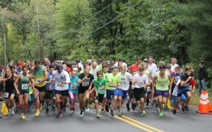 Cider Mill Road Race Logo