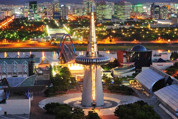 Deajeon Hanbat Bee Ultra Marathon Logo