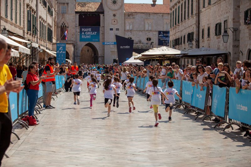 Dubrovnik Half Marathon & 2K Run The Wall Logo