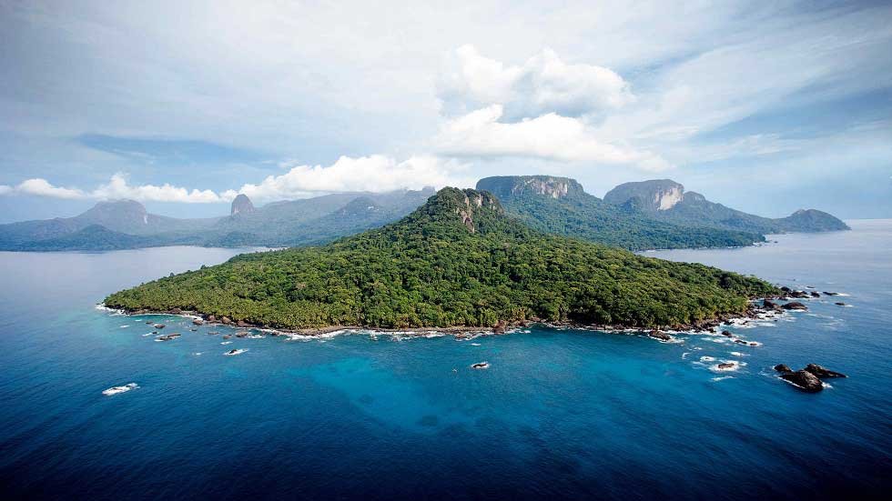 GlobalLimits São Tomé - The Hemisphere Crossing Logo