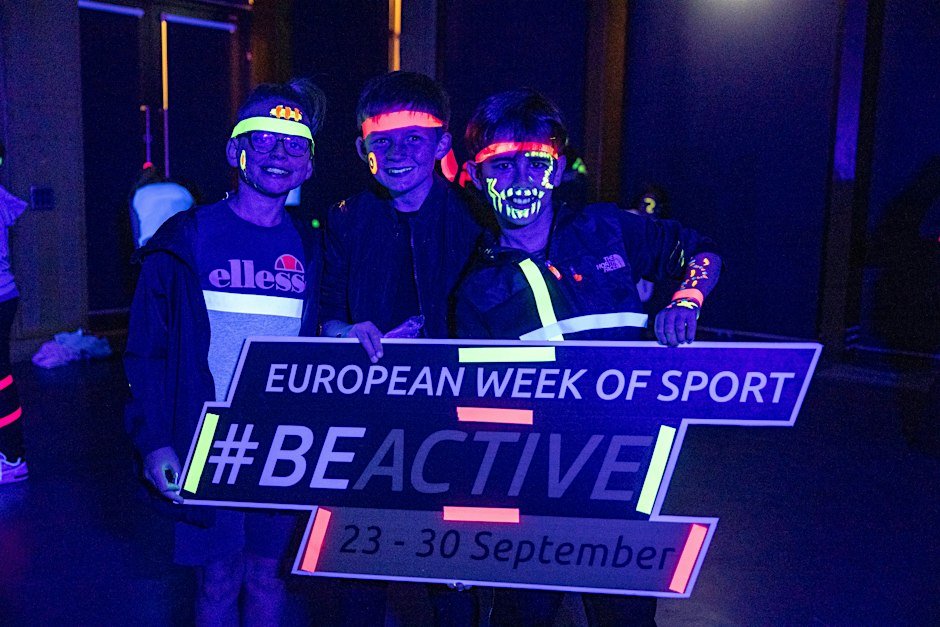 Glow Run - EWOS Logo
