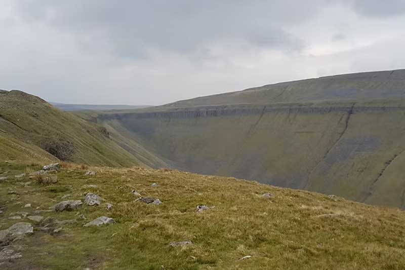 Inov8 High Cup Nick Fell Race Logo
