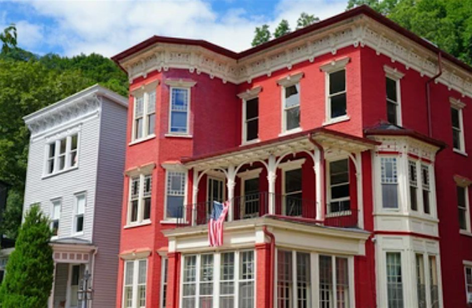Jim Thorpe Pocono Romance Challenge