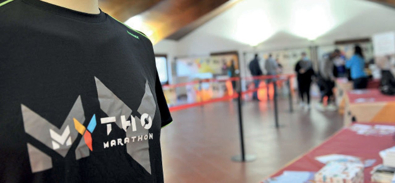 Mytho Sunset Run Logo