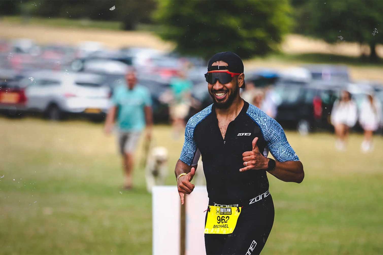 OUTLAW Half Holkham Logo