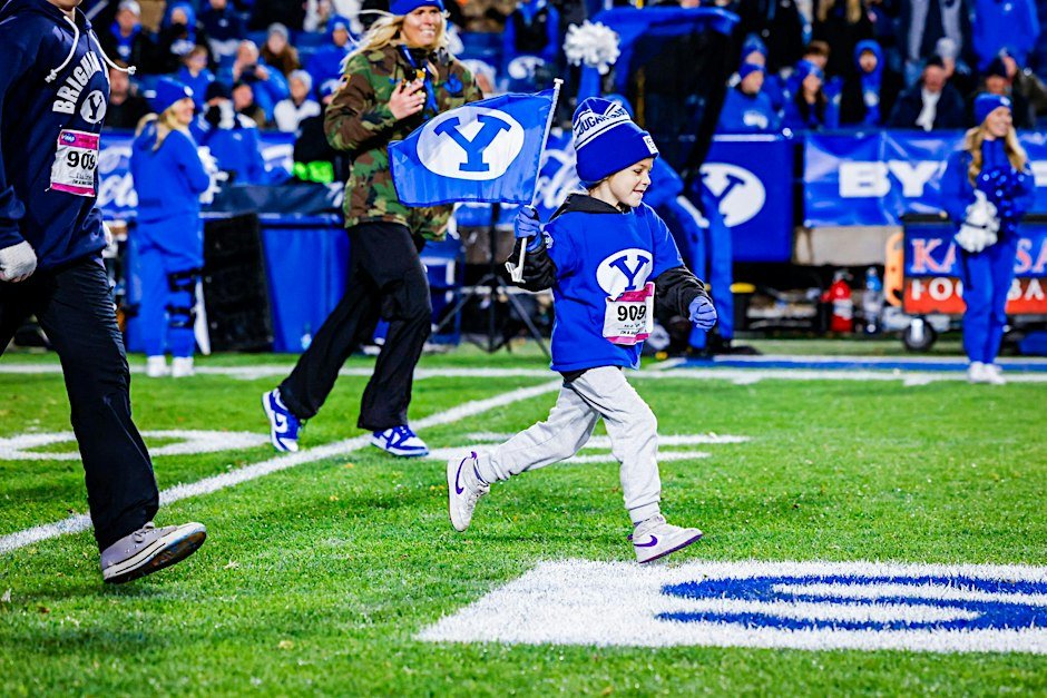 Pregame Kids Field Run (Baylor)
