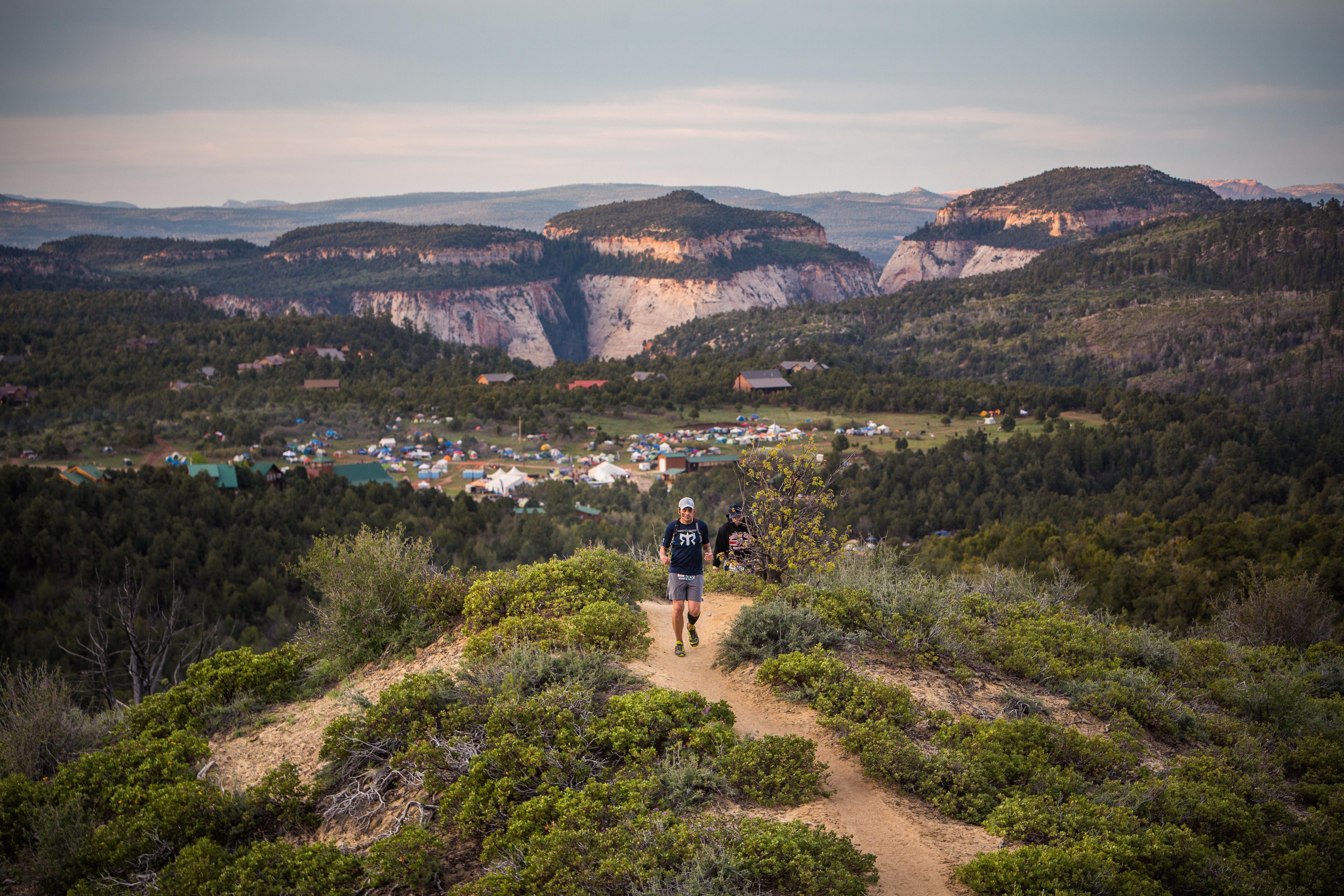 Ragnar Trail Zion Logo