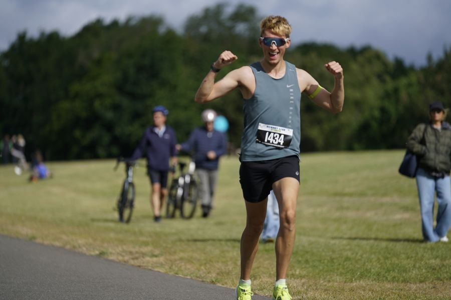 Run Dorney Lake - April Logo