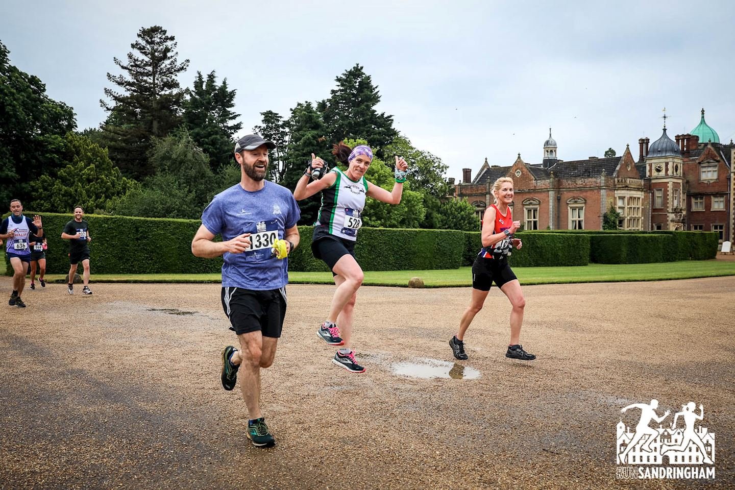 Run Sandringham Half Marathon, 5k and Community Mile Logo