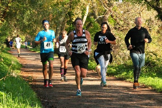 RUN Victoria Park Half Marathon Autumn Logo