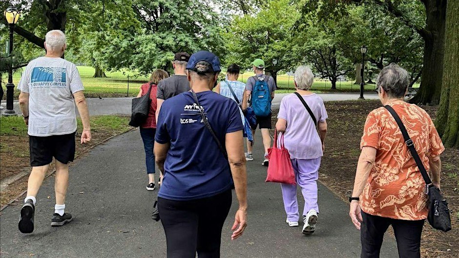 SEPTEMBER Weekly NYRR Striders Walking Group IN-PERSON PROGRAM