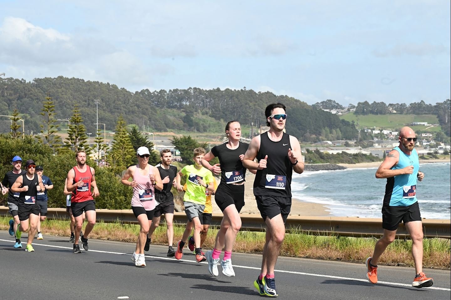 Strait Link Burnie 10 Logo