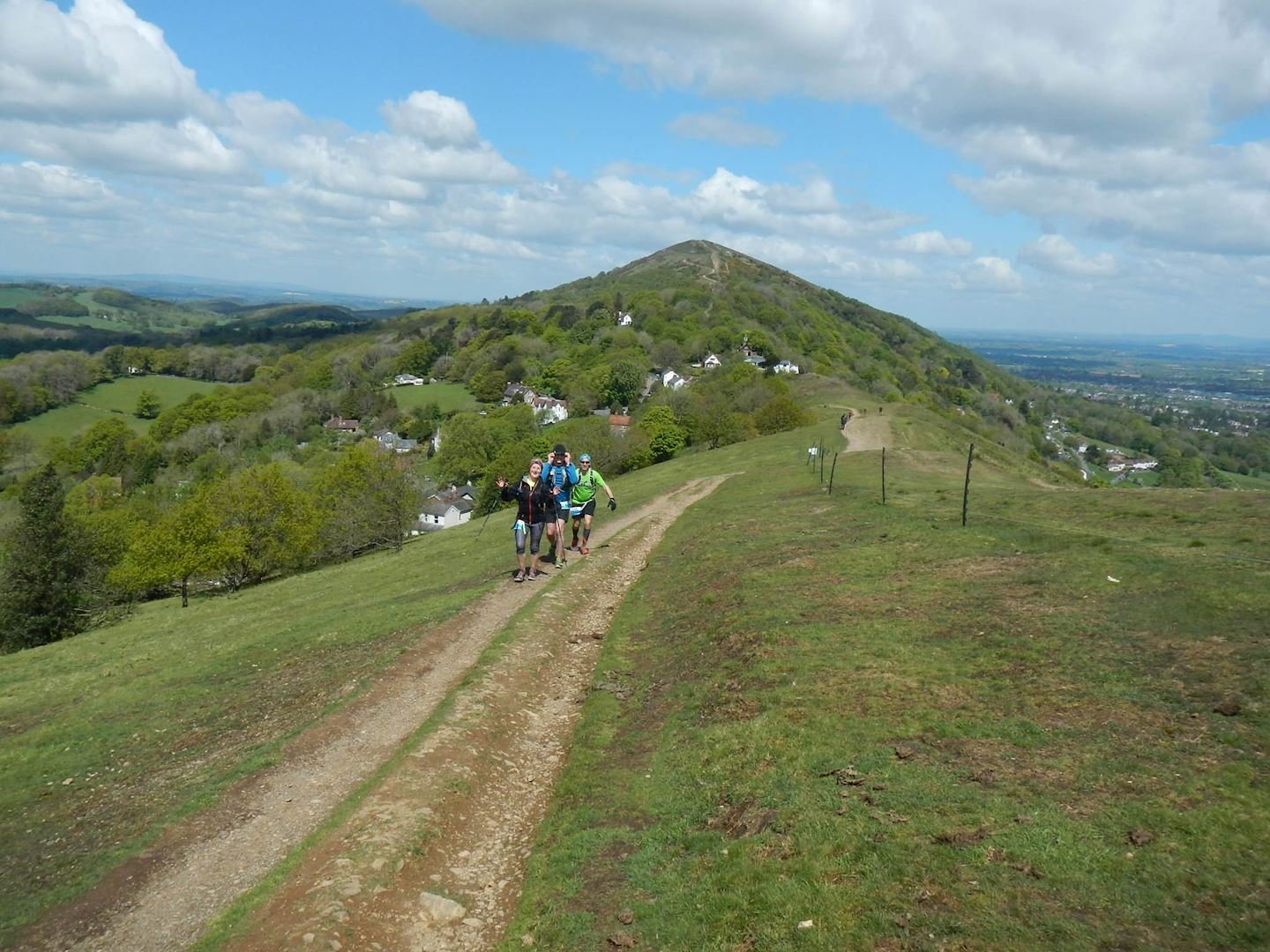 The Malvern Hills Ultra Logo