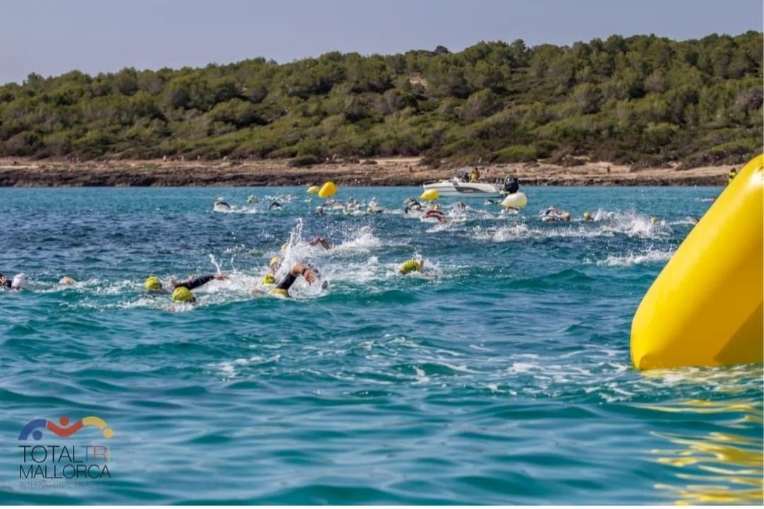 Total Tri Mallorca Triathlon Logo