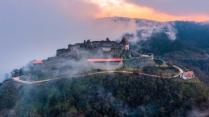 Visegrad TRAIL HU,  2027